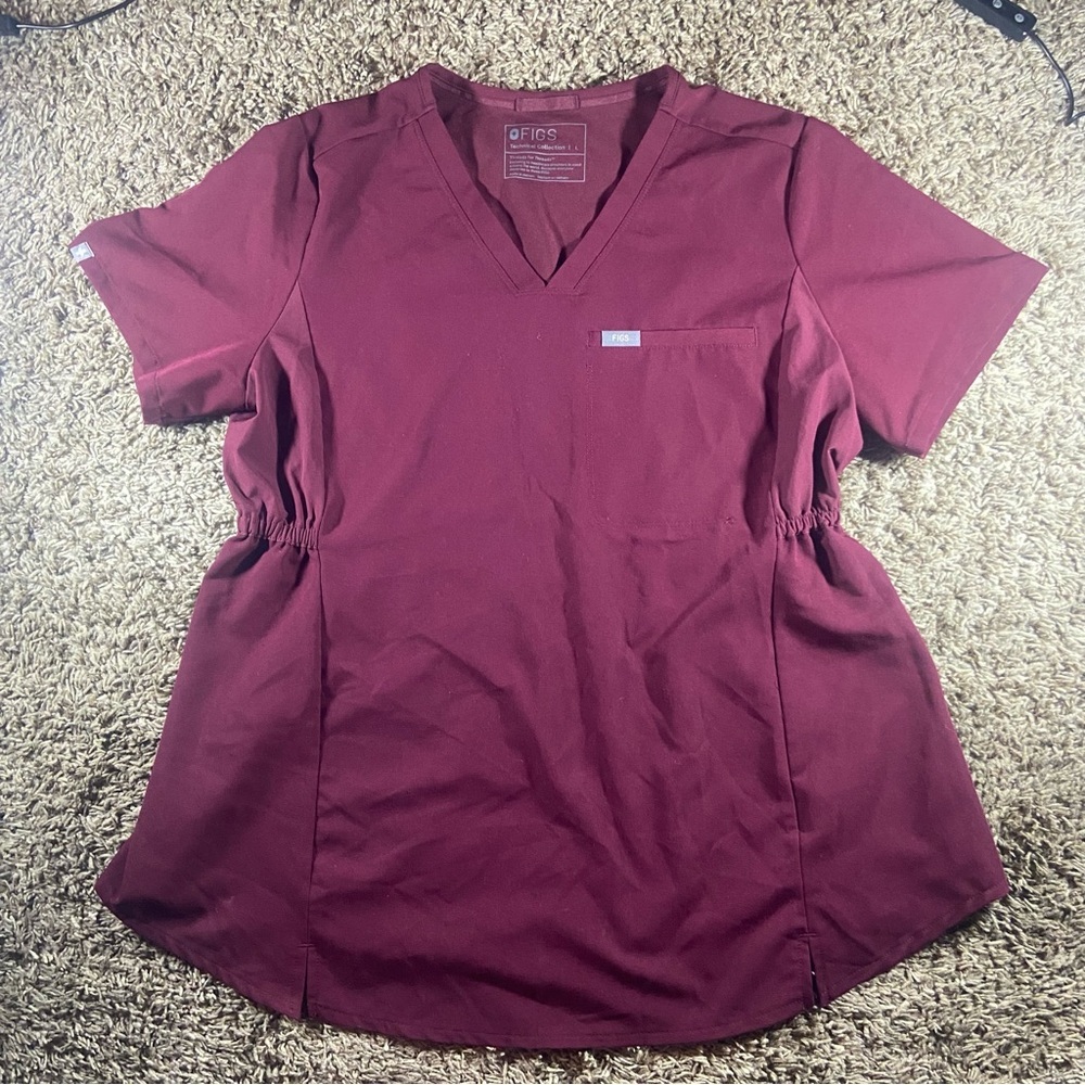 FIGS One--Pocket Scrub Top – Burgundy / Maroon / Wine– Size Large Women’s